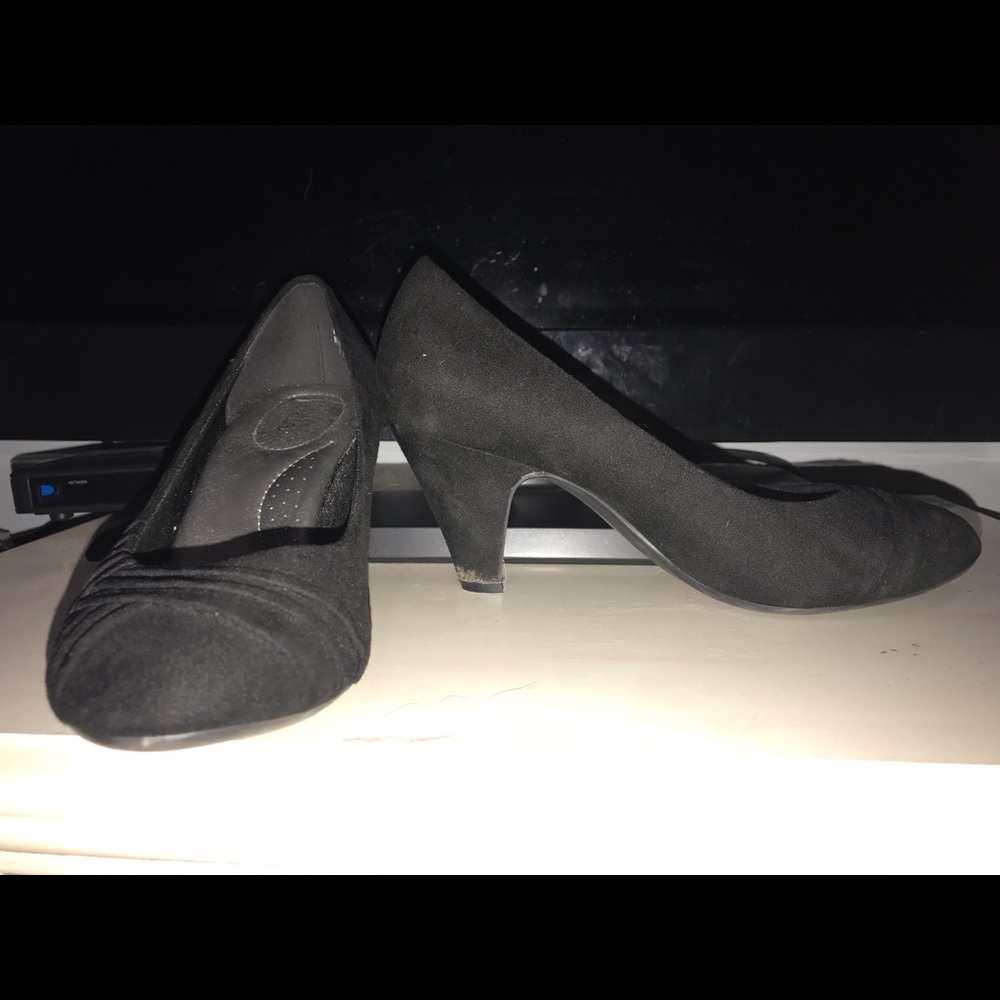 Black mini heels